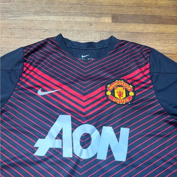 MANCHESTER UNITED 2013 2014 PRE MATCH TRAINING JERSEY - Picture 3 of 10